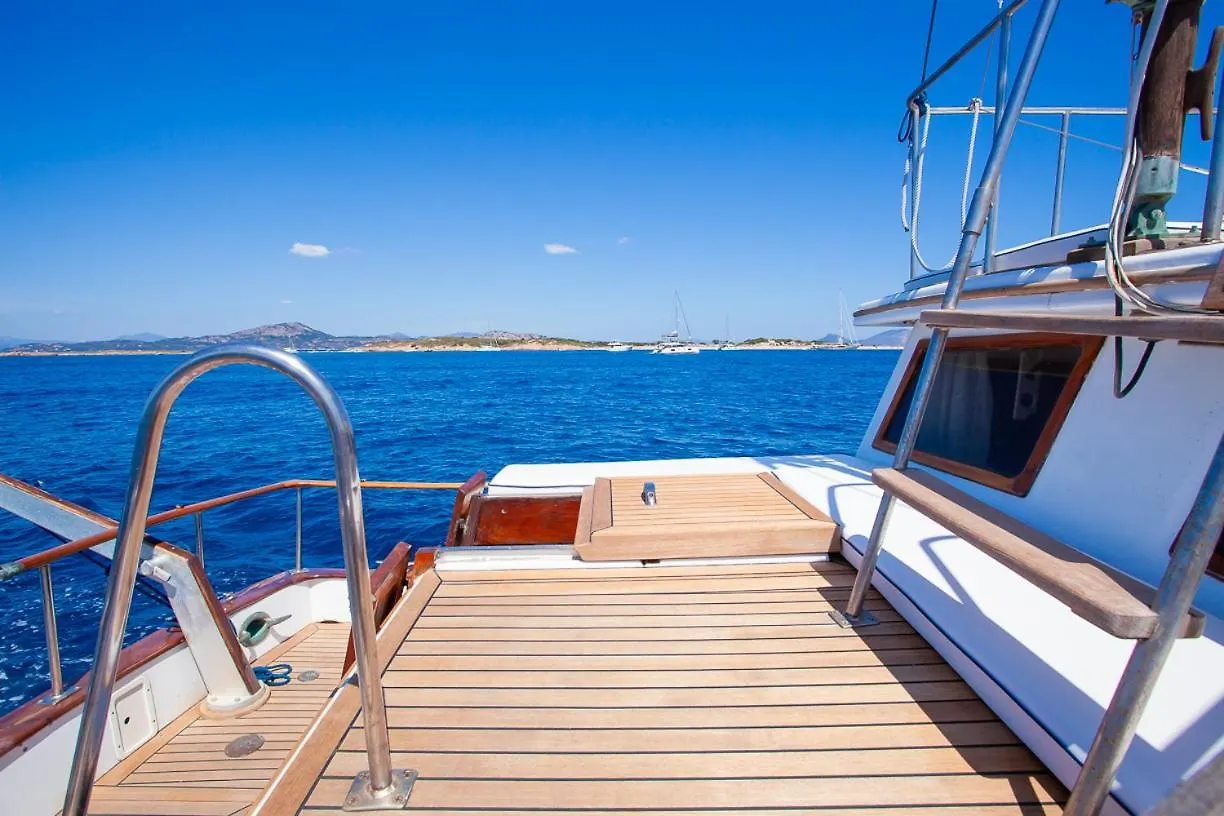 Upupa Sailing A Night Onboard! Ξενοδοχείο Porto San Paolo  0*, Porto San Paolo (Sardinia)